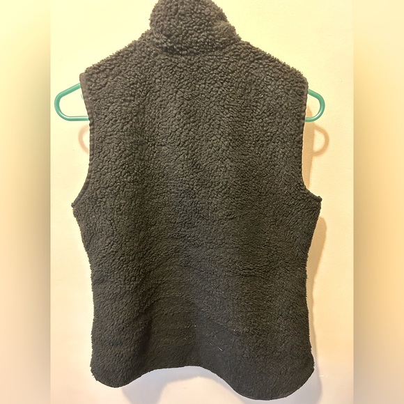 Black sherpa vest size S - Picture 2 of 5